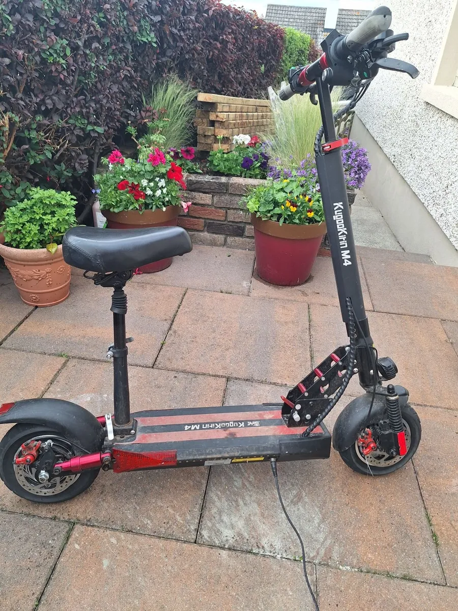 Electric scooter - Image 2