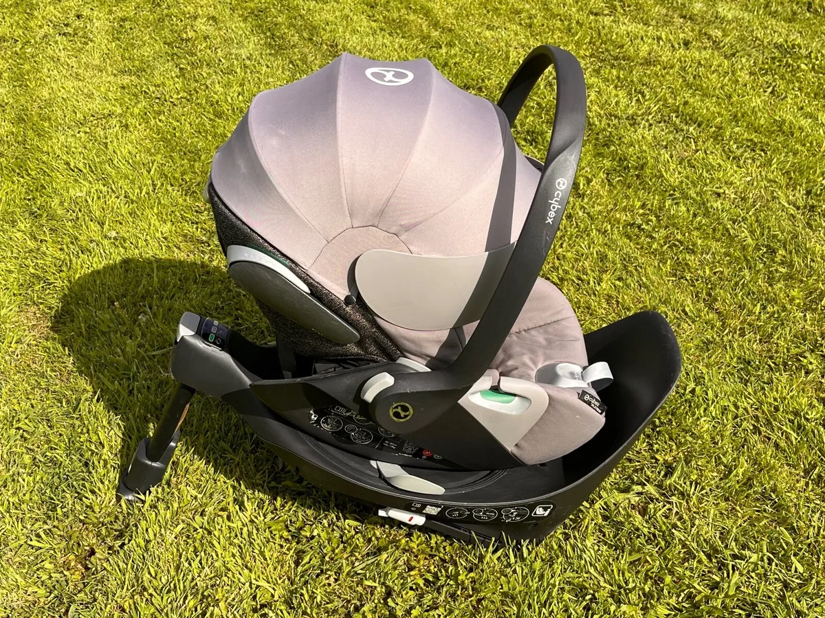 Cybex Cloud Z i-Size Car Seat + Rotating Base Z - Image 3
