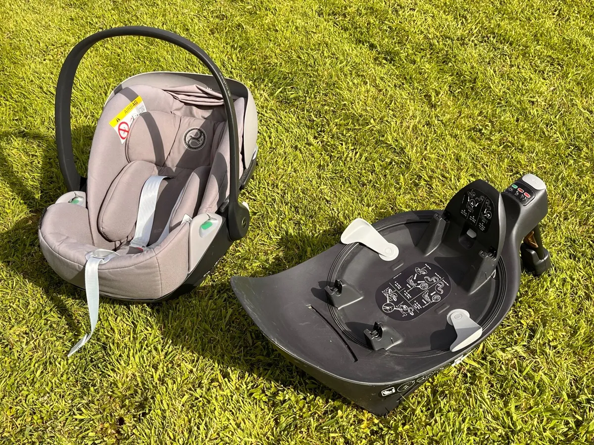 Cybex Cloud Z i-Size Car Seat + Rotating Base Z - Image 4