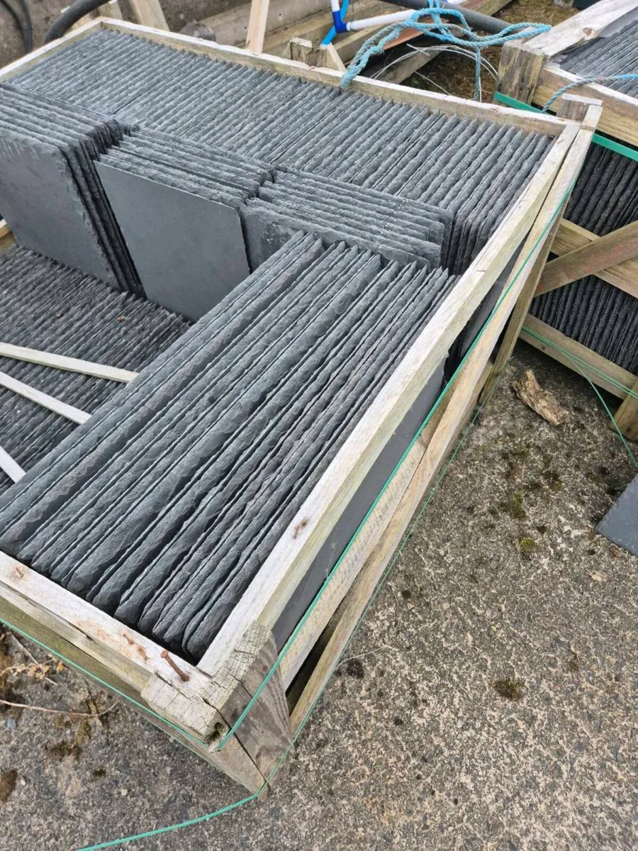 Brazilian Rio Graphite Roof slates 600 mm x 300 mm - Image 1