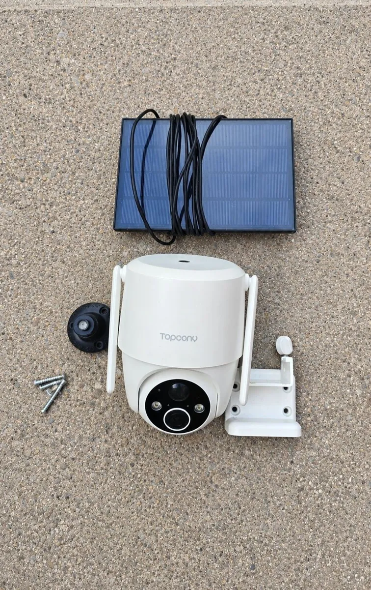 Topcony 2K Solar Wireless Security Camera - Image 1