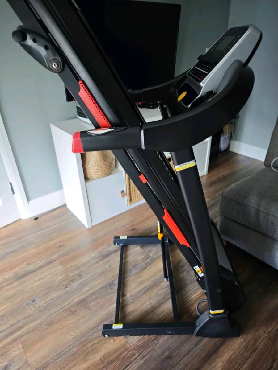 Treadmill - Image 4
