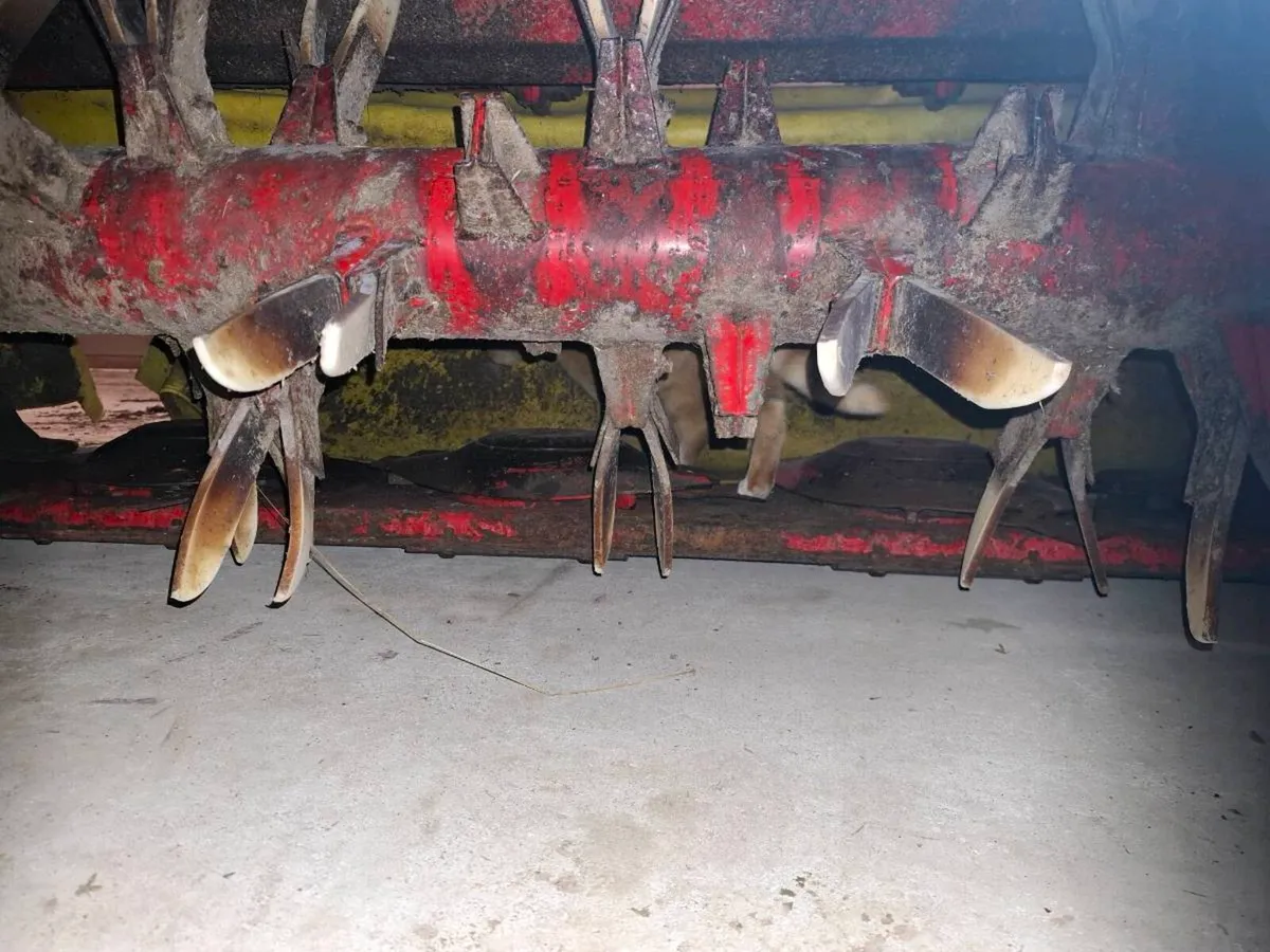 Pottinger Novacat 265h Mower - Image 3
