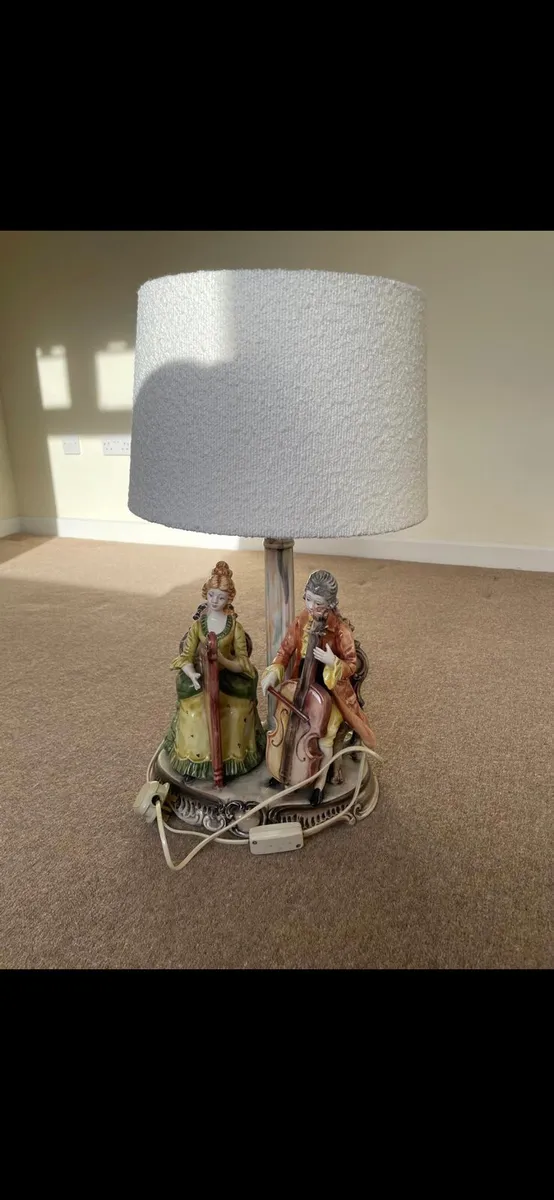 Irish Dresden lamp - Image 2