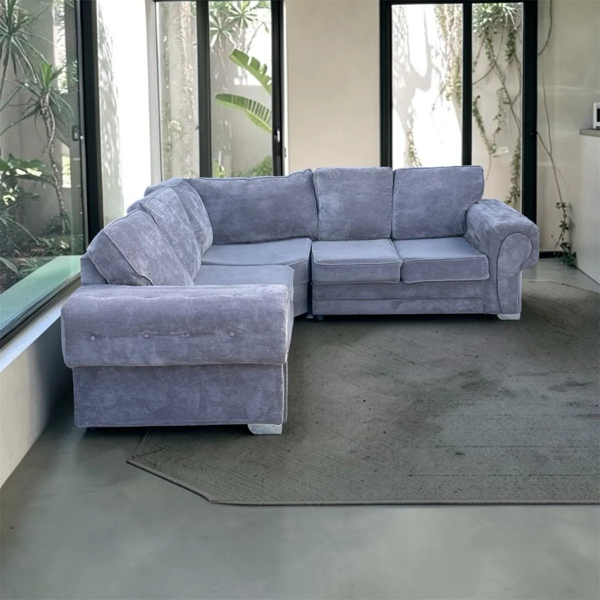 Beautiful Verona corner sofa - Image 1