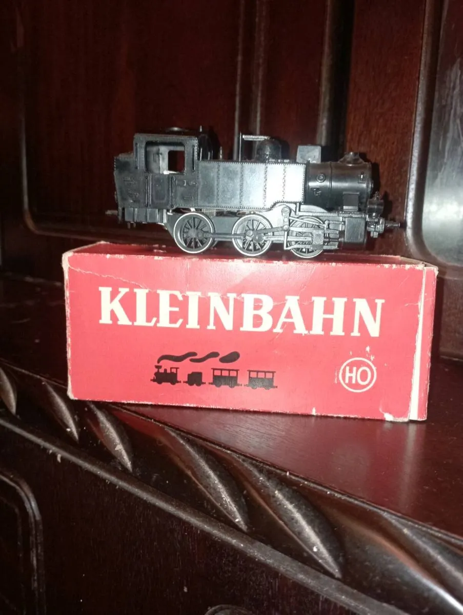 VINTAGE KLEINBAHN LOCOMOTIVE 🚂 BLACK STEAM TANK. - Image 1