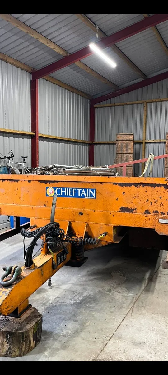 Chieftan Tri Axle Low Loader - Image 3