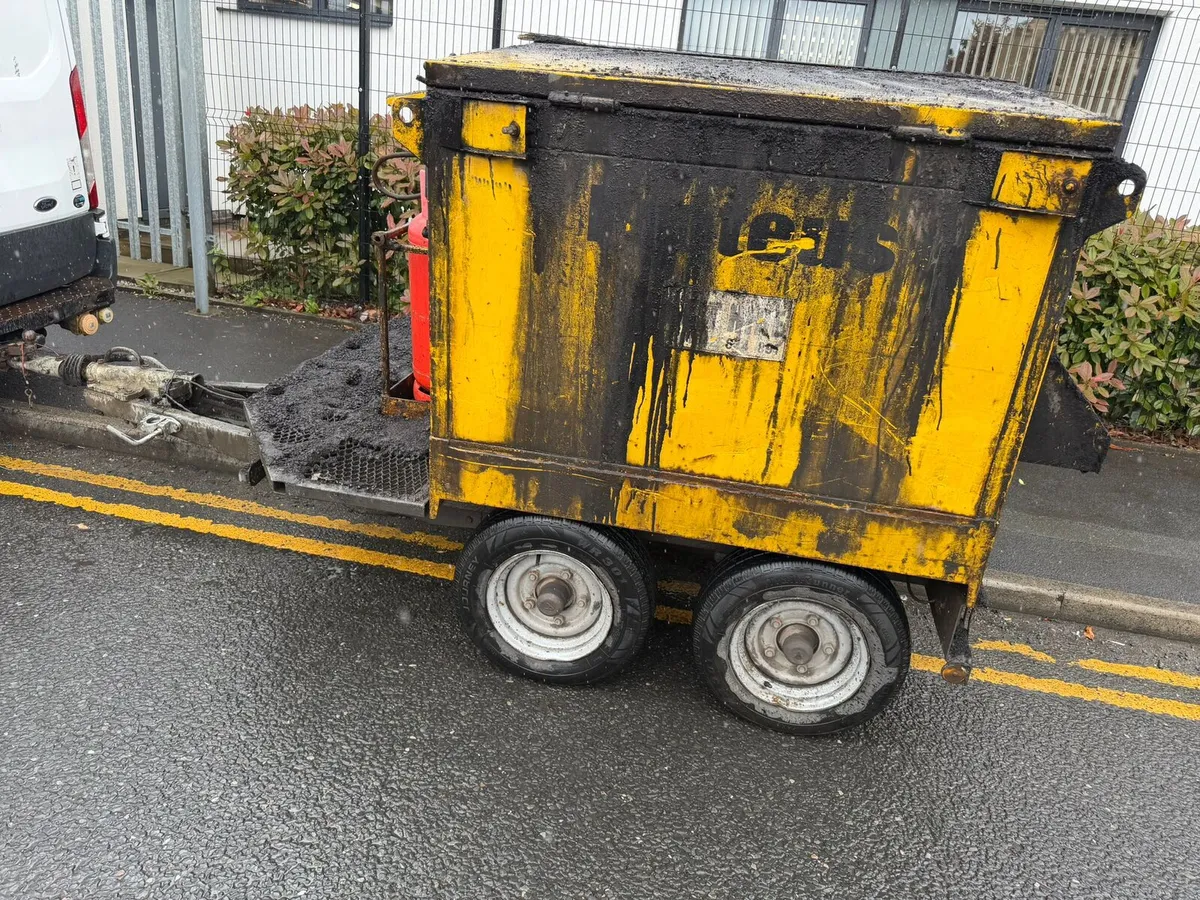 Towable HOT BOX 1.4 CUBIC METERS - Image 1
