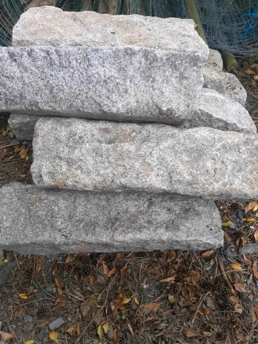 Granite posts - Image 2