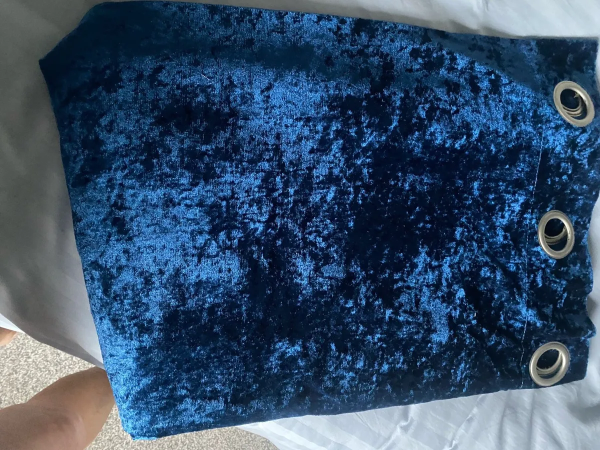 Curtains - Image 4