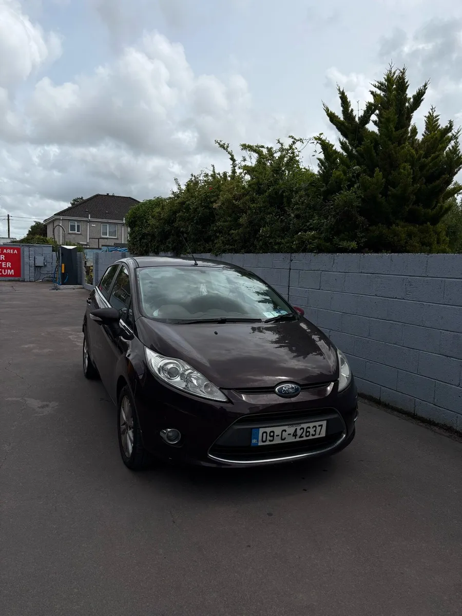 Ford fiesta - Image 2