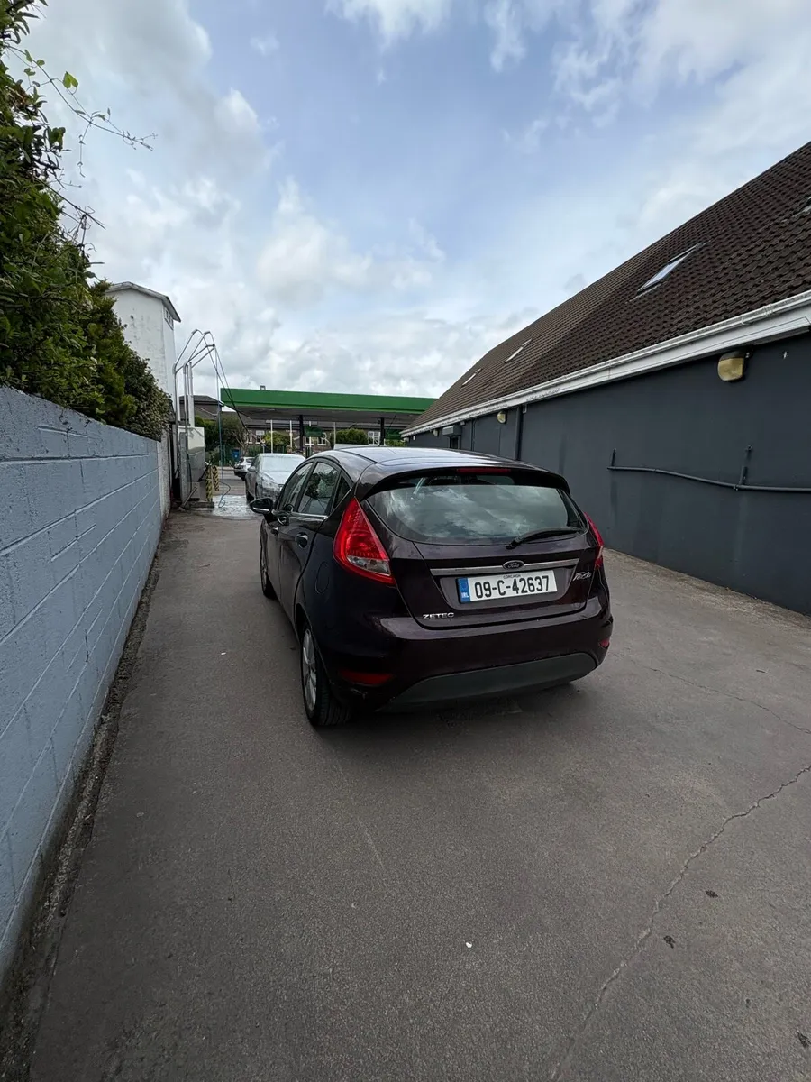 Ford fiesta - Image 3