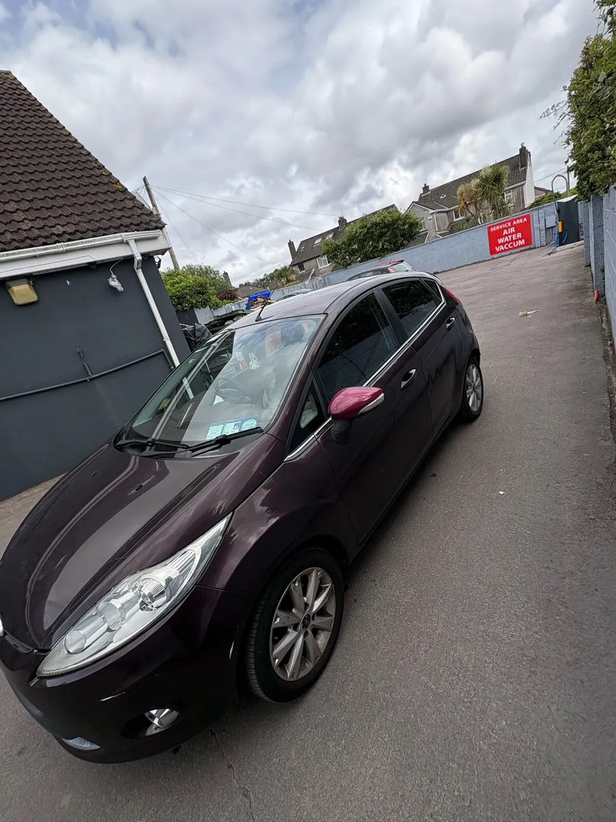 Ford fiesta - Image 4
