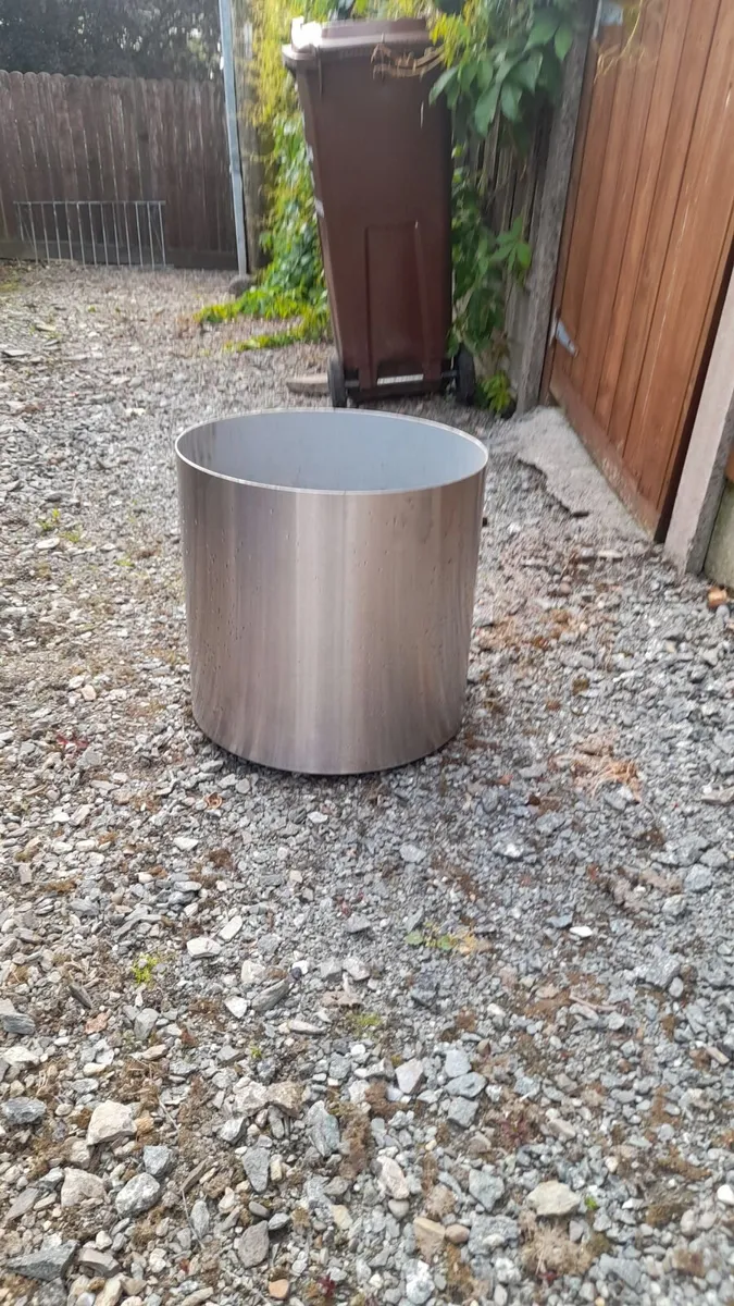 Stainles steel planters - Image 2