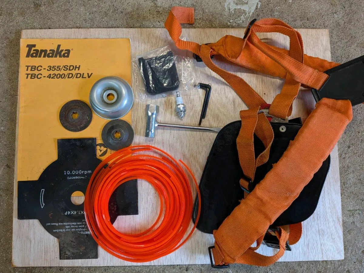 Tanaka TBC4200 professional brushcutter strimmer - Image 4