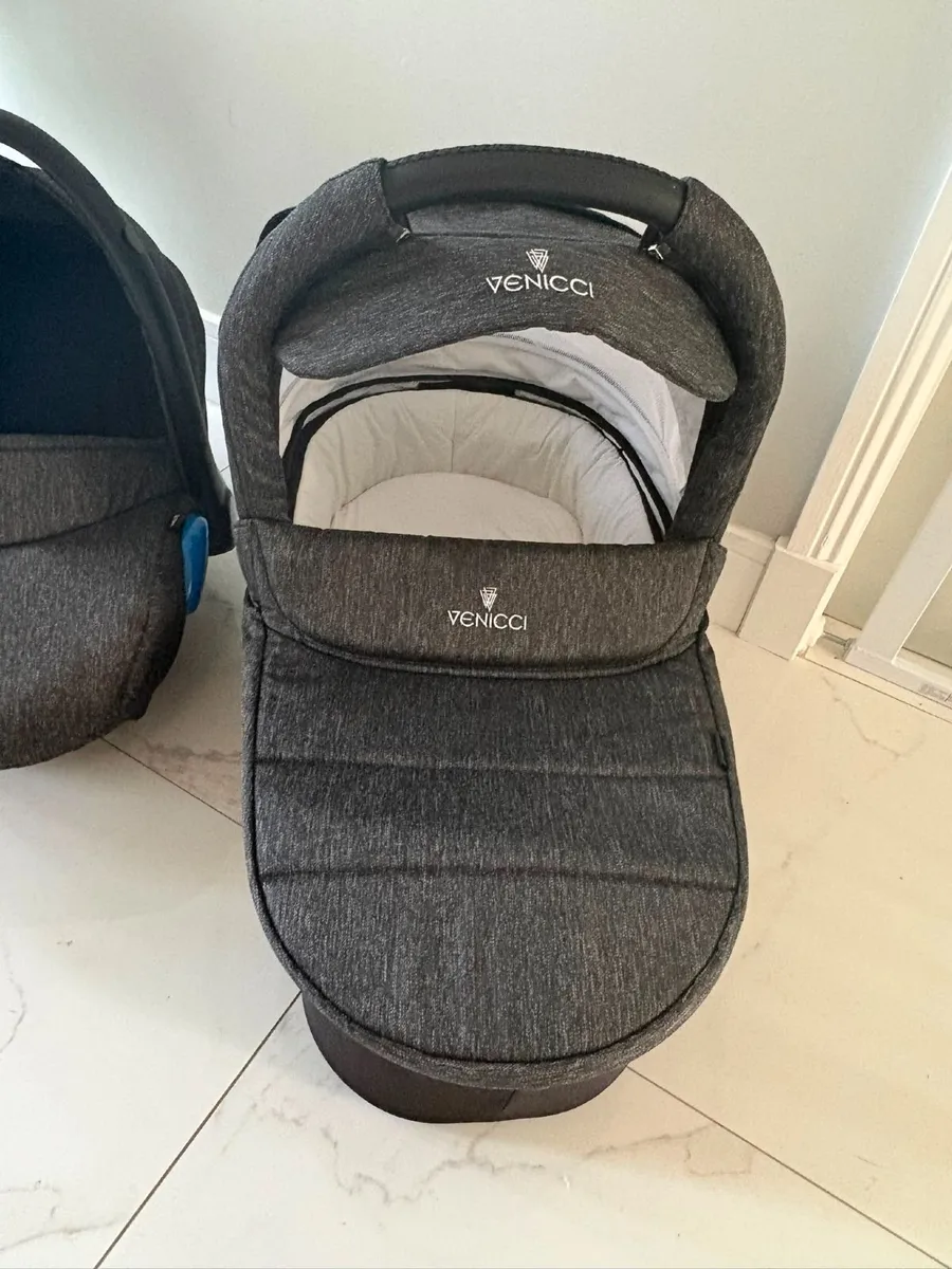 Pram - Image 3