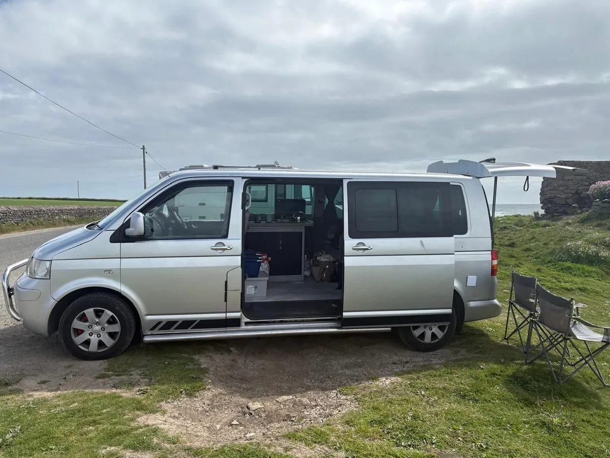 Volkswagen camper - Image 3