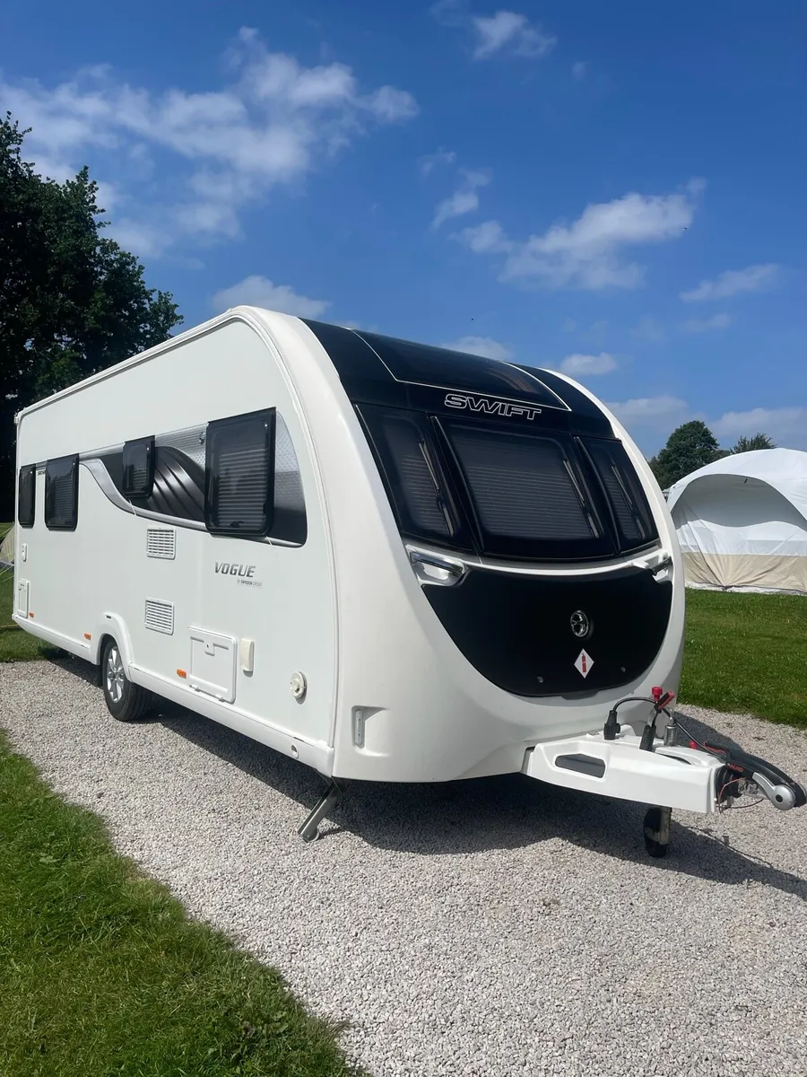 SWIFT VOGUE 4 BERTH - Image 2