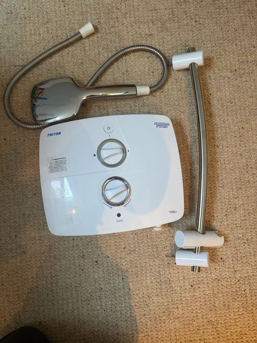 Triton Shower - Image 1