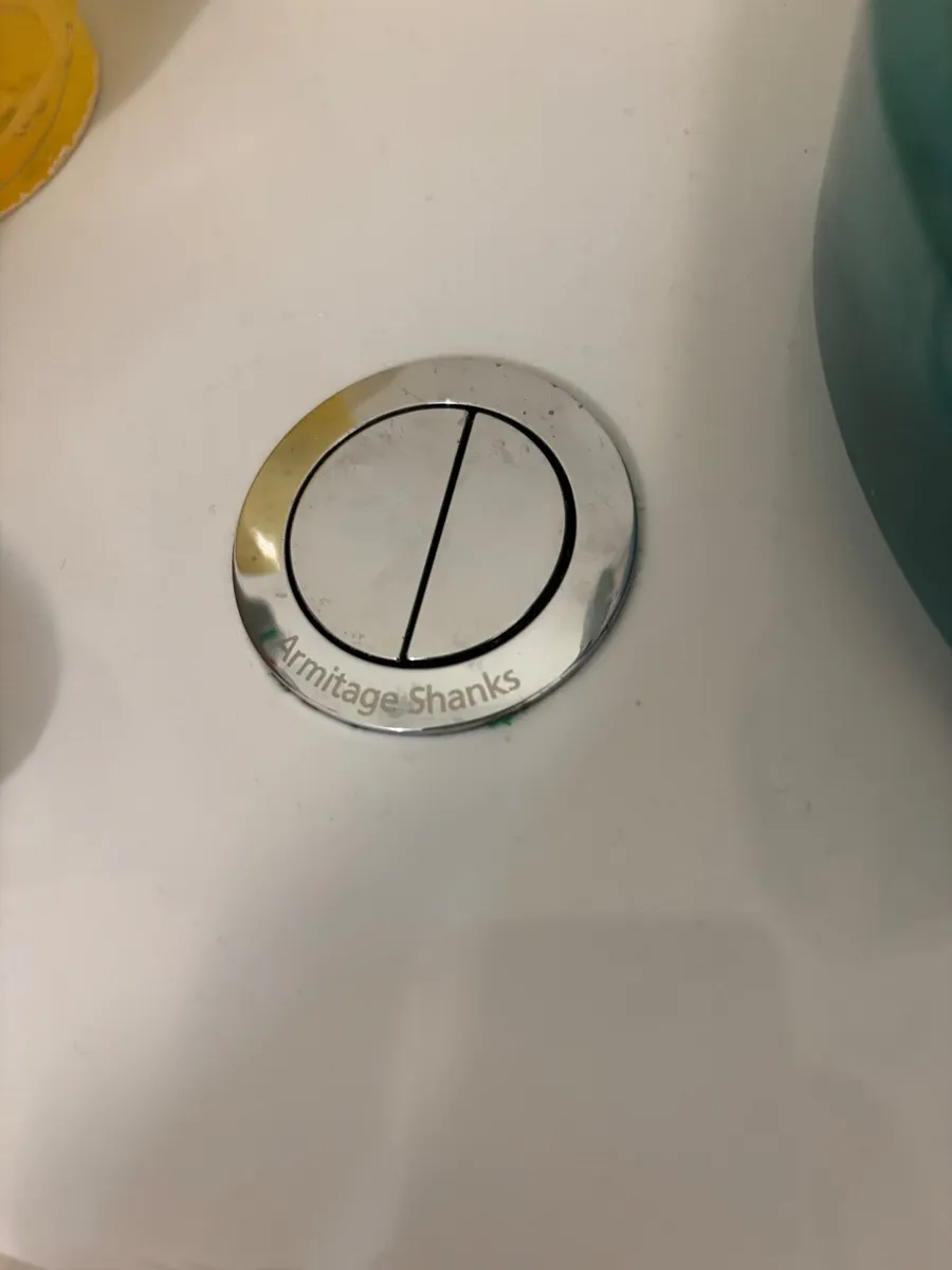 Toilet, Sink, Shower & Radiator - Image 2