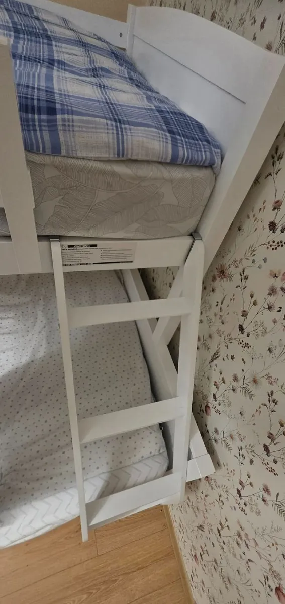 Bunk Bed .White. - Image 1