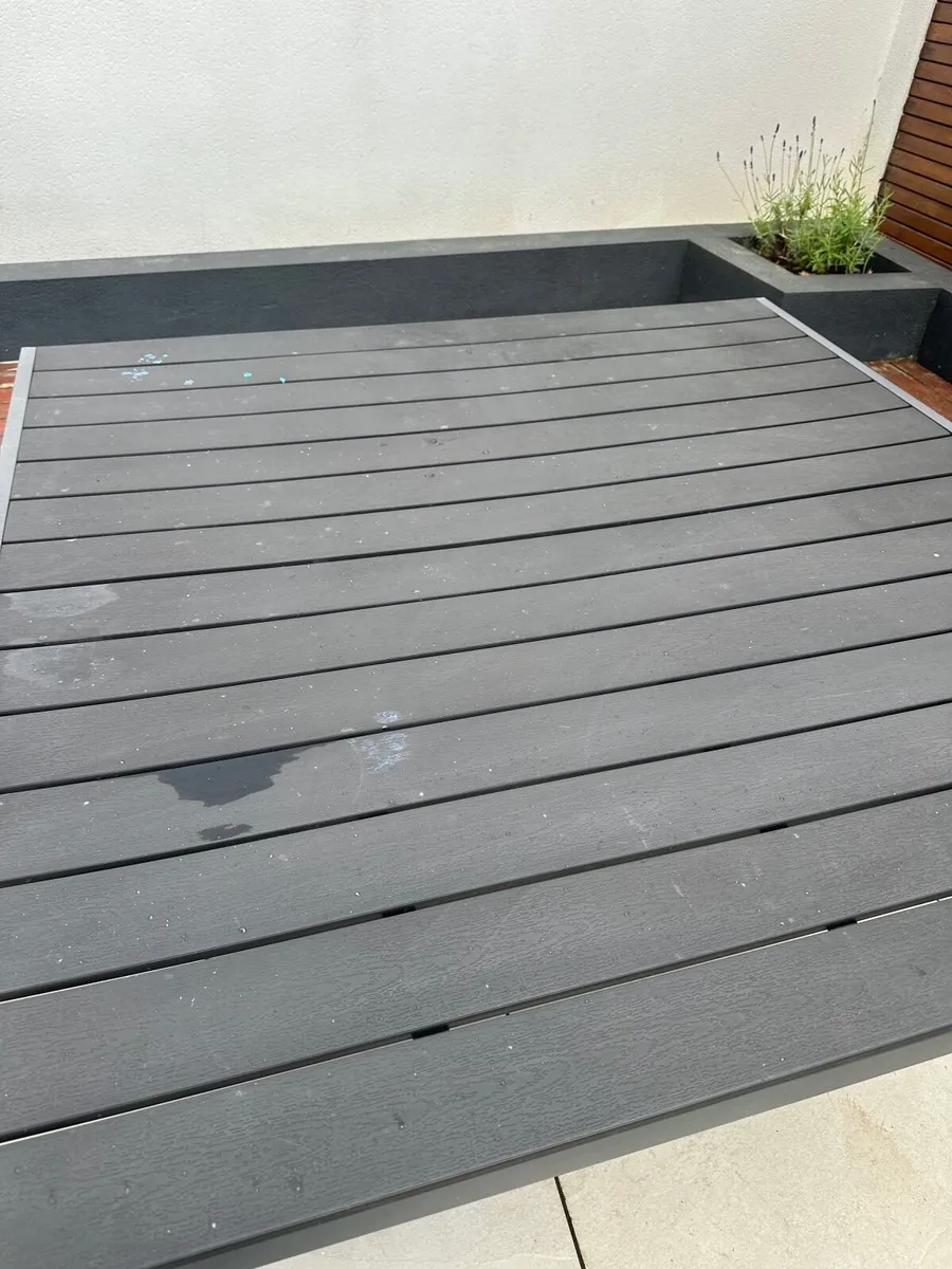 Garden table - Image 2