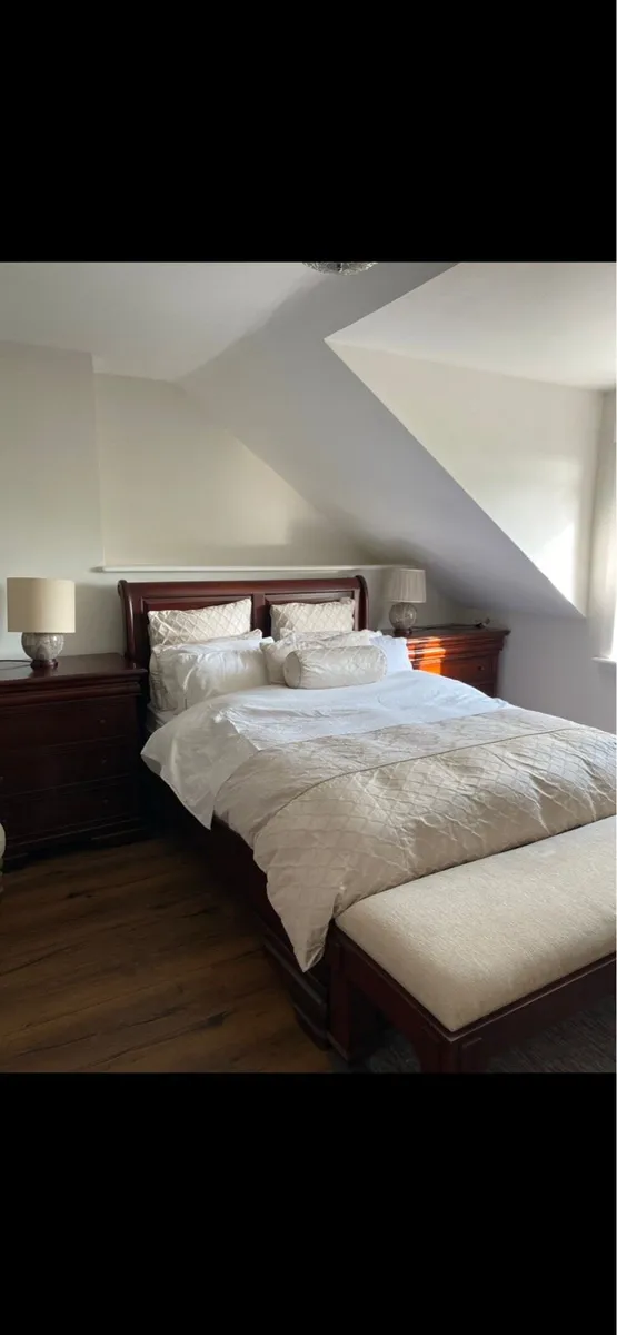 Bed - Image 2