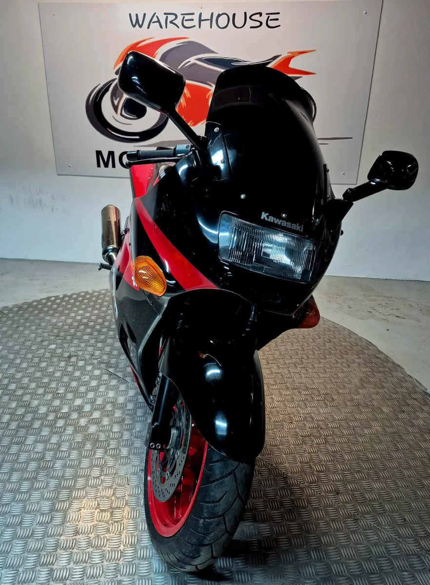 1992 Kawasaki ZZR1100 - Image 4
