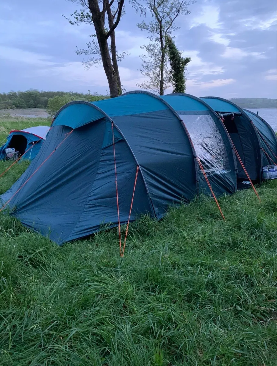 8 people, 4 bedroom Halfords tunel tent - Image 1