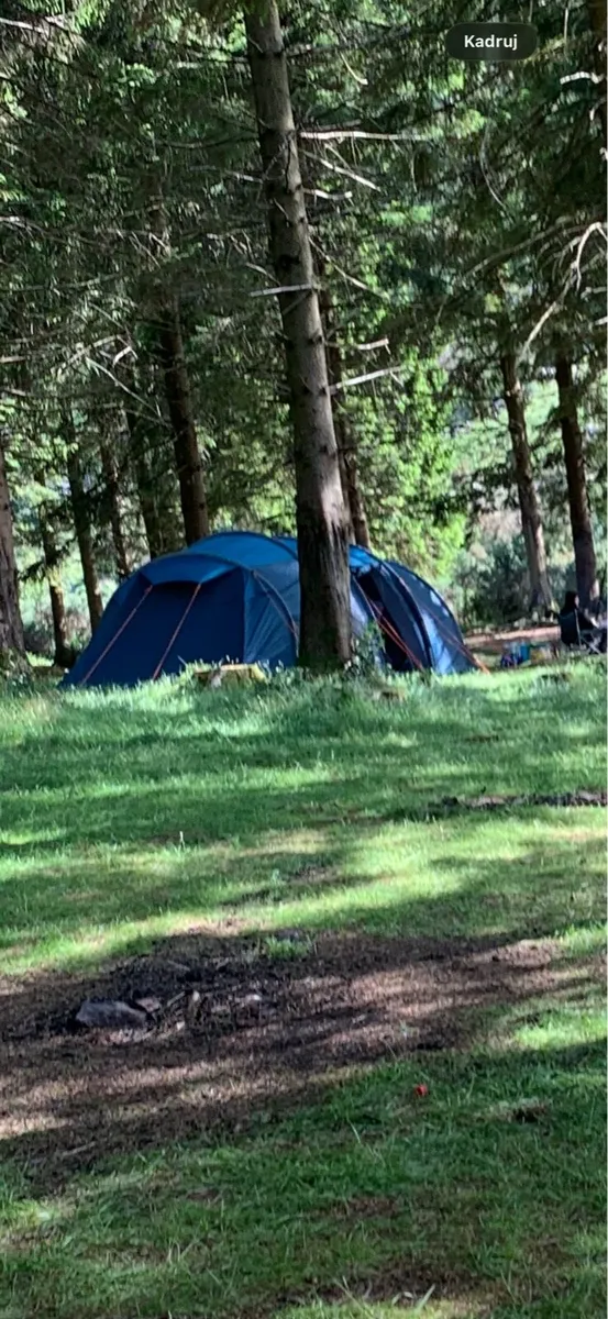 8 people, 4 bedroom Halfords tunel tent - Image 2