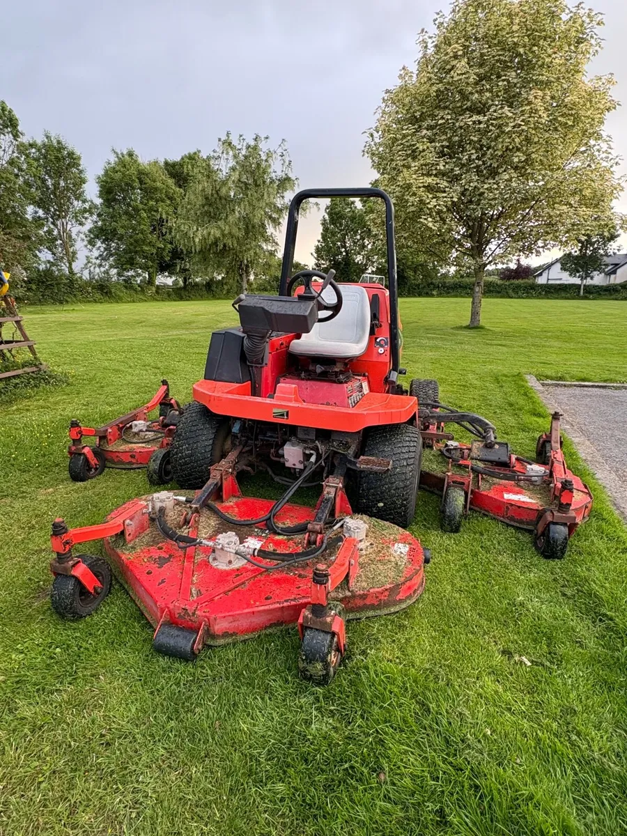 Jacobsen turf mower - Image 3