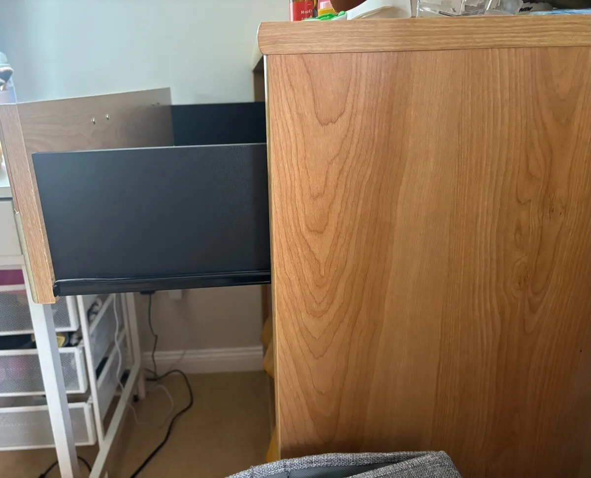 Chest of drawers - Image 2