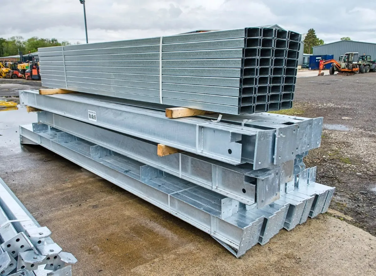 90ft x 40ft x 16ft  portal frame building - Image 4