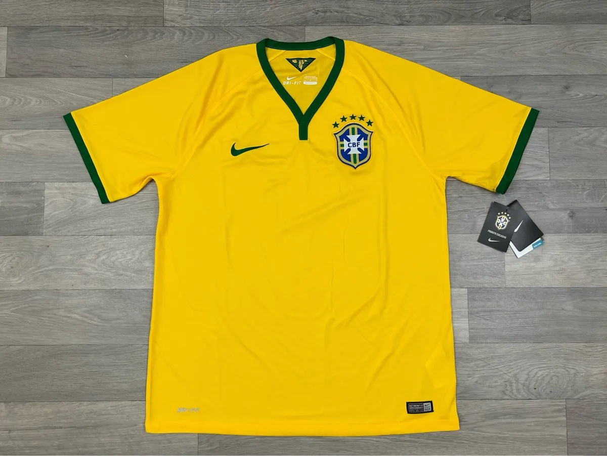 NEW Authentic Nike Brazil 2014 Home Jersey Shirt L - Image 1