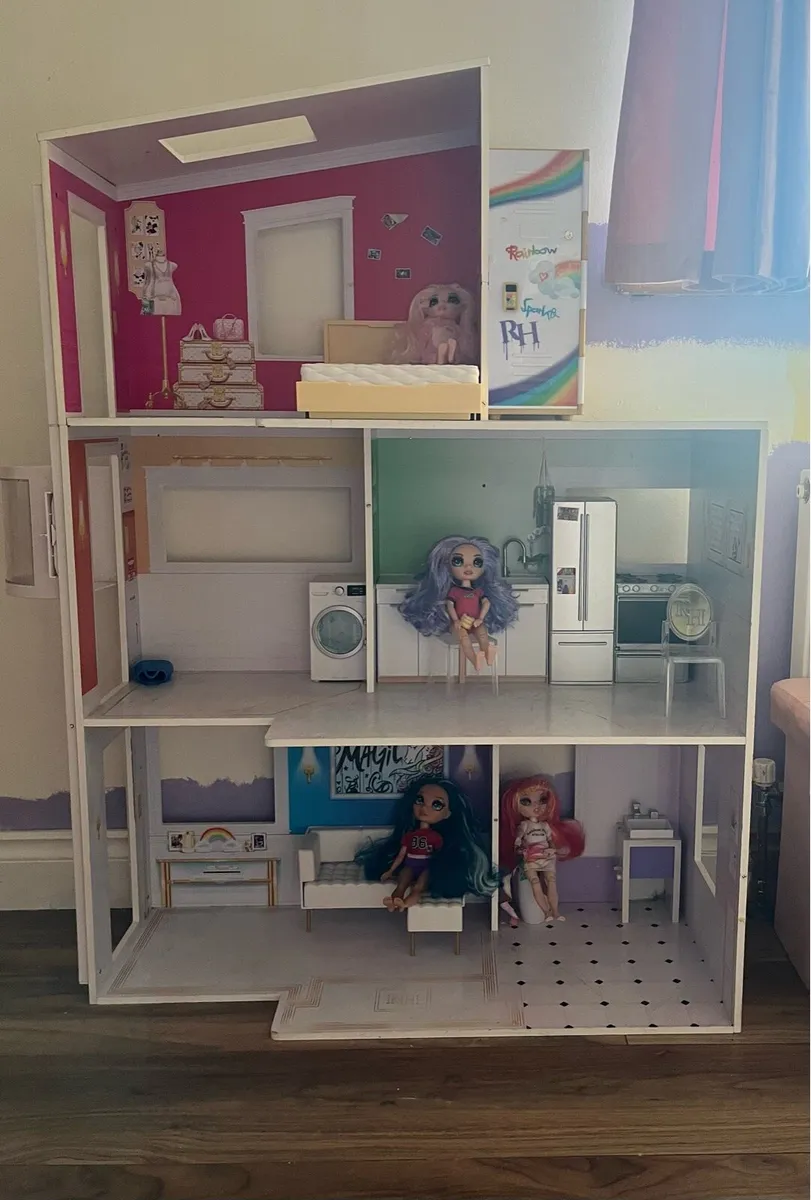 Rainbow high dollhouse - Image 1