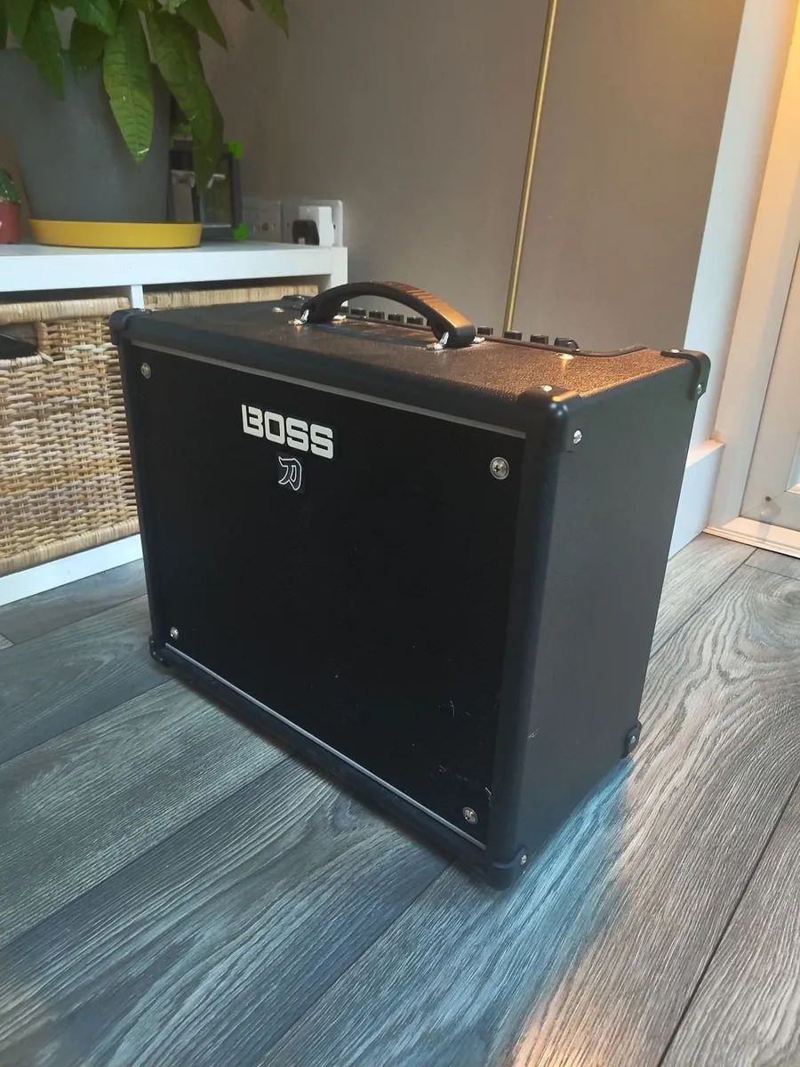 Boss Katana Gen 3 50 Guitar Amplifier Combo - Image 1