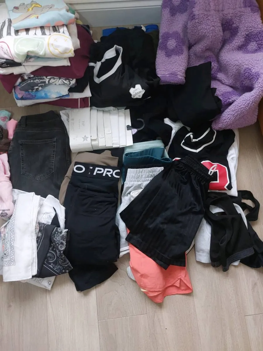 Girls 10-12 summer/winter cloths - Image 4