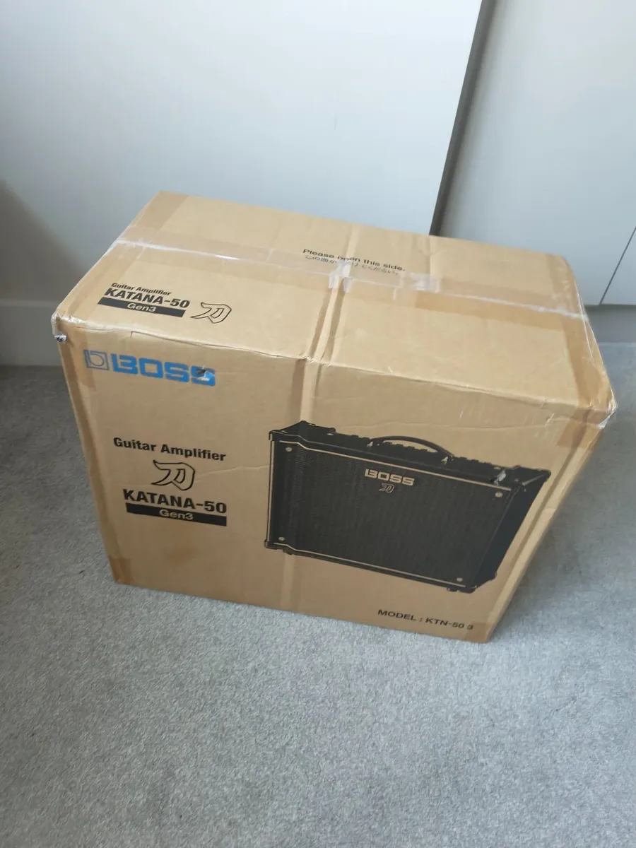 Boss Katana Gen 3 50 Guitar Amplifier Combo - Image 4
