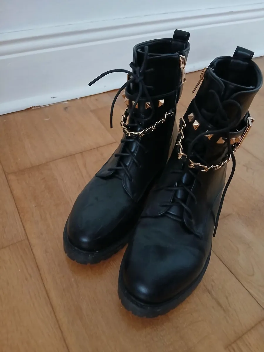 Black boots - Image 4