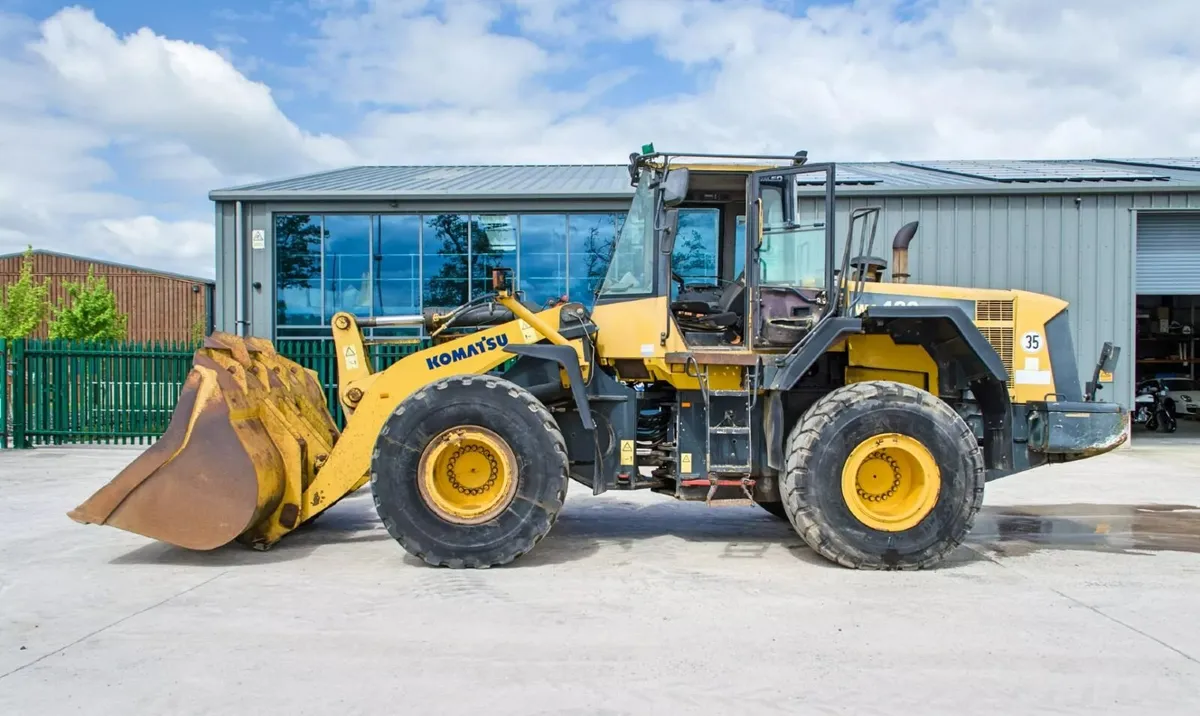 Komatsu WA430-6 wheeled loader - Image 1