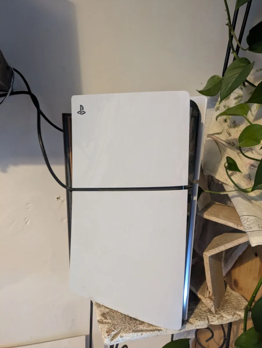 Playstation 5 - Image 4