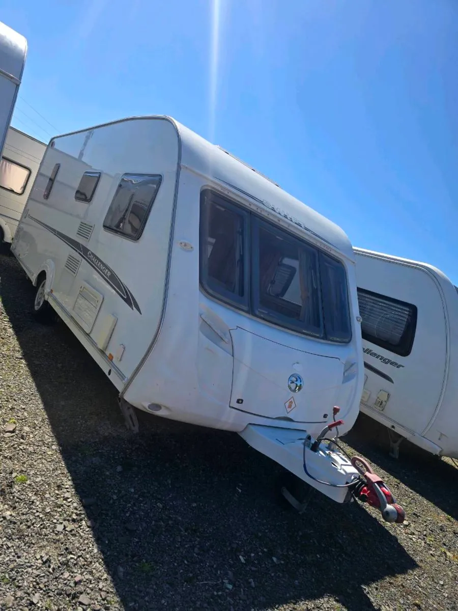 Swift Challenger 540 Fixed Bed | Motor Mover - Image 2
