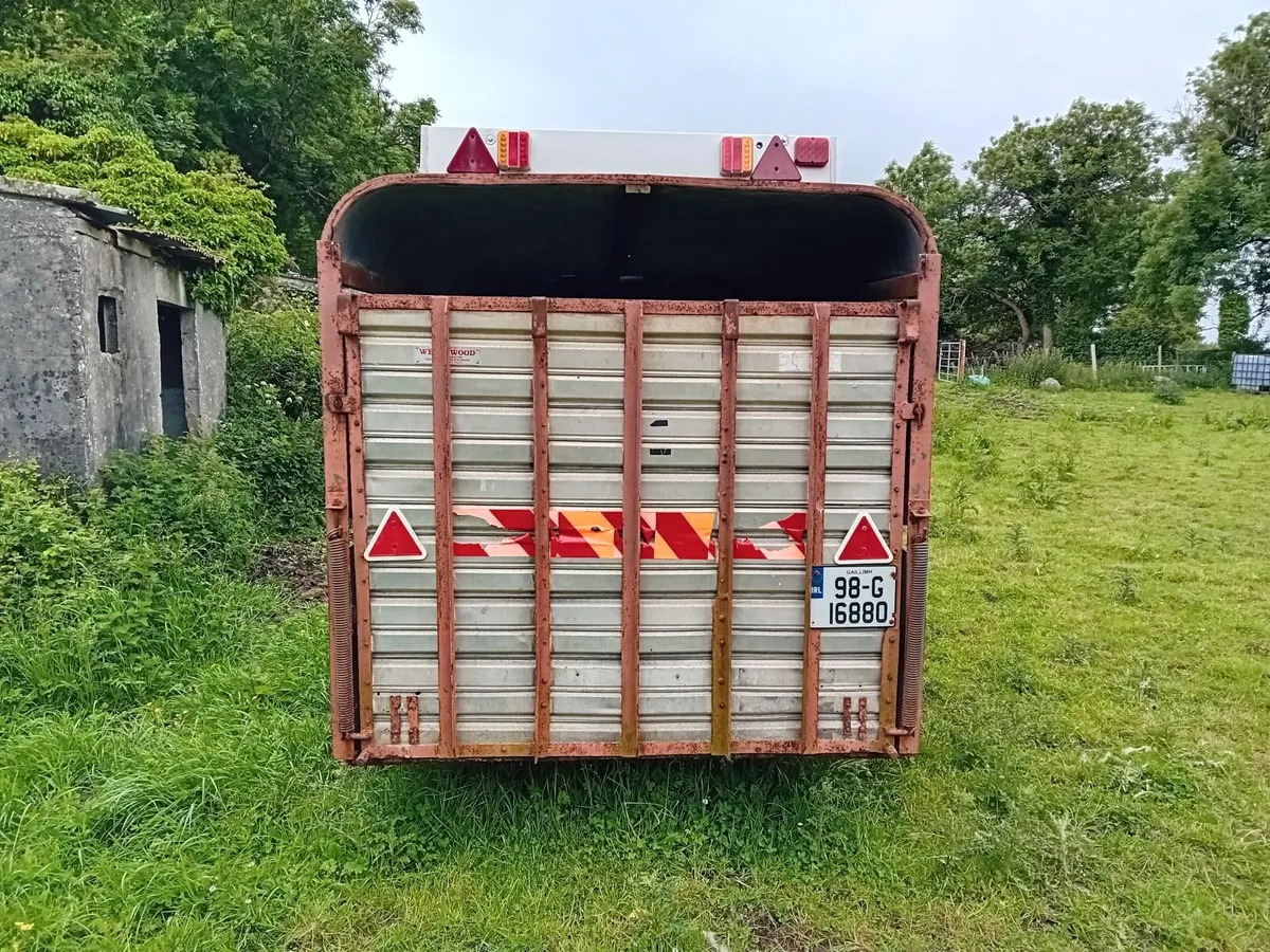 Cattle trailer - Image 2