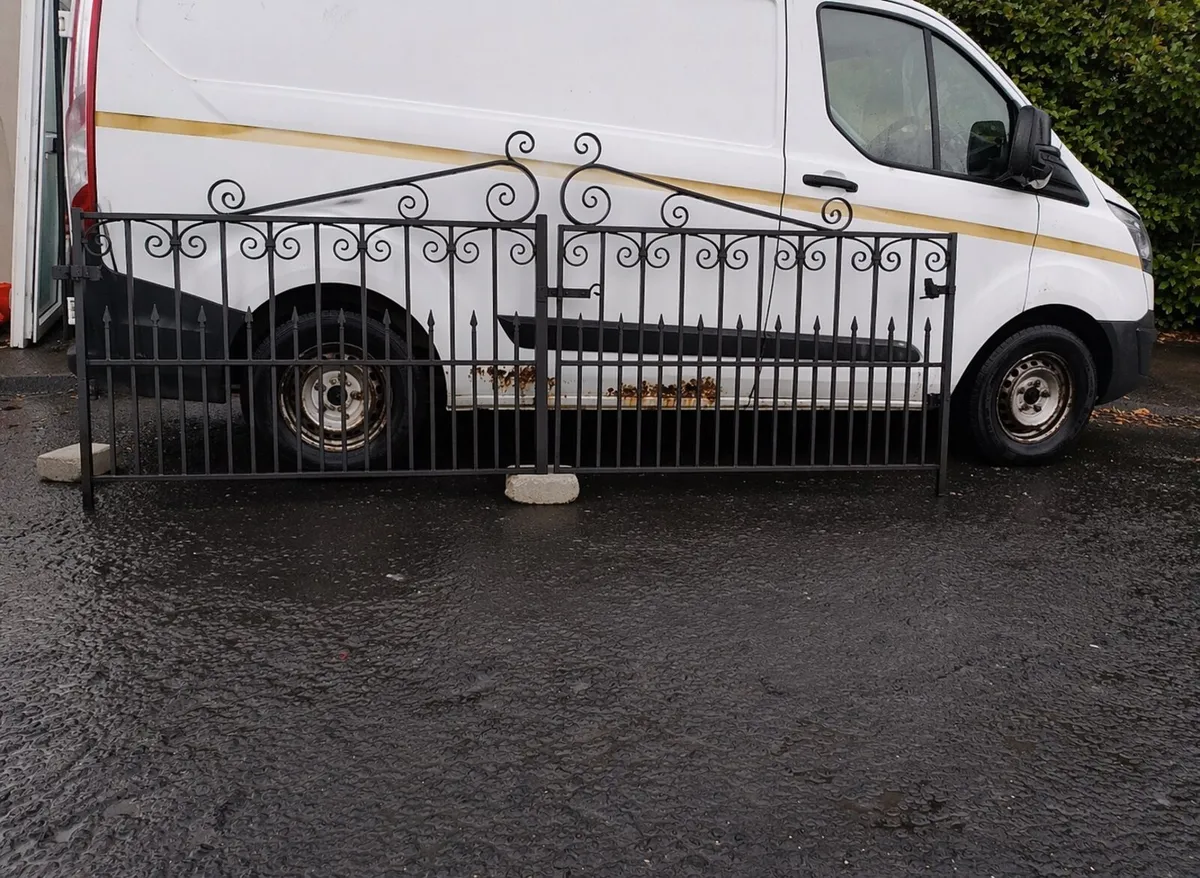 🌟 3 Sets Of Gates Available 🌟 - Image 2