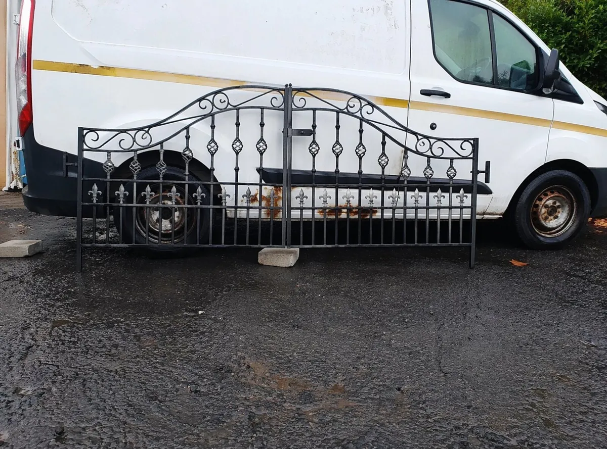 🌟 3 Sets Of Gates Available 🌟 - Image 3