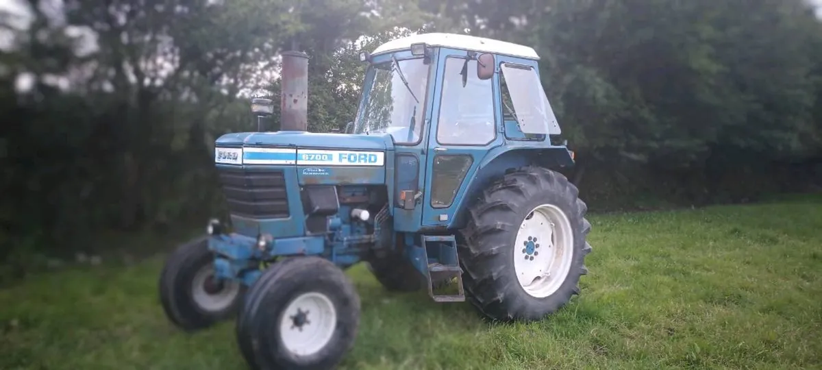 Tractor - Image 2