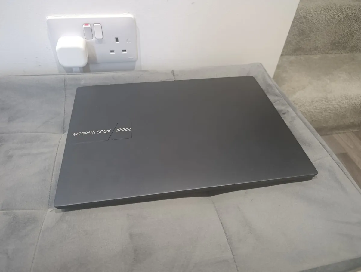 Laptop Asus - Image 3
