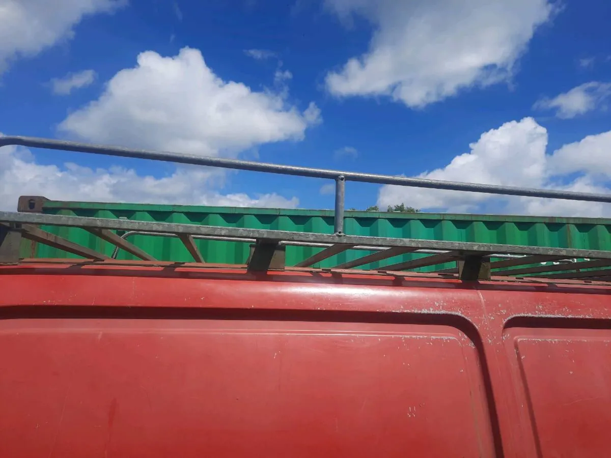 Toyota hiace  roof rack - Image 2