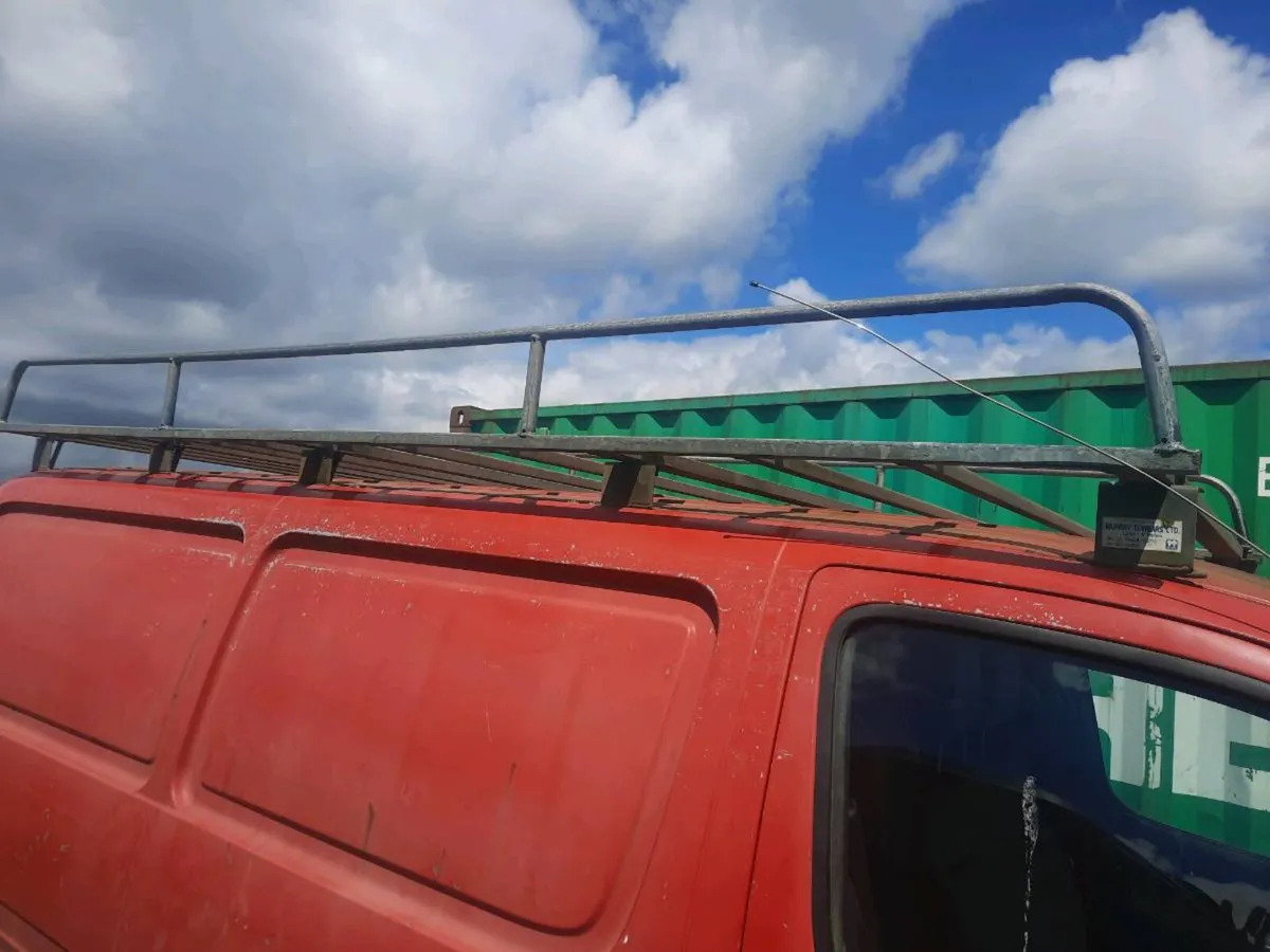 Toyota hiace  roof rack - Image 4