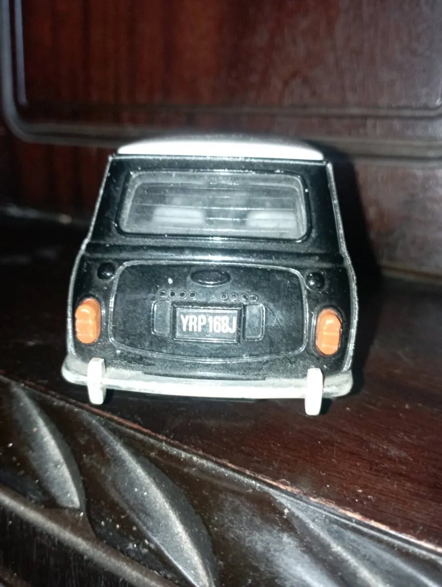 SUNNSIDE SUPERIOR DIE,-MODLE BLACK MINI COOPER CAR - Image 3